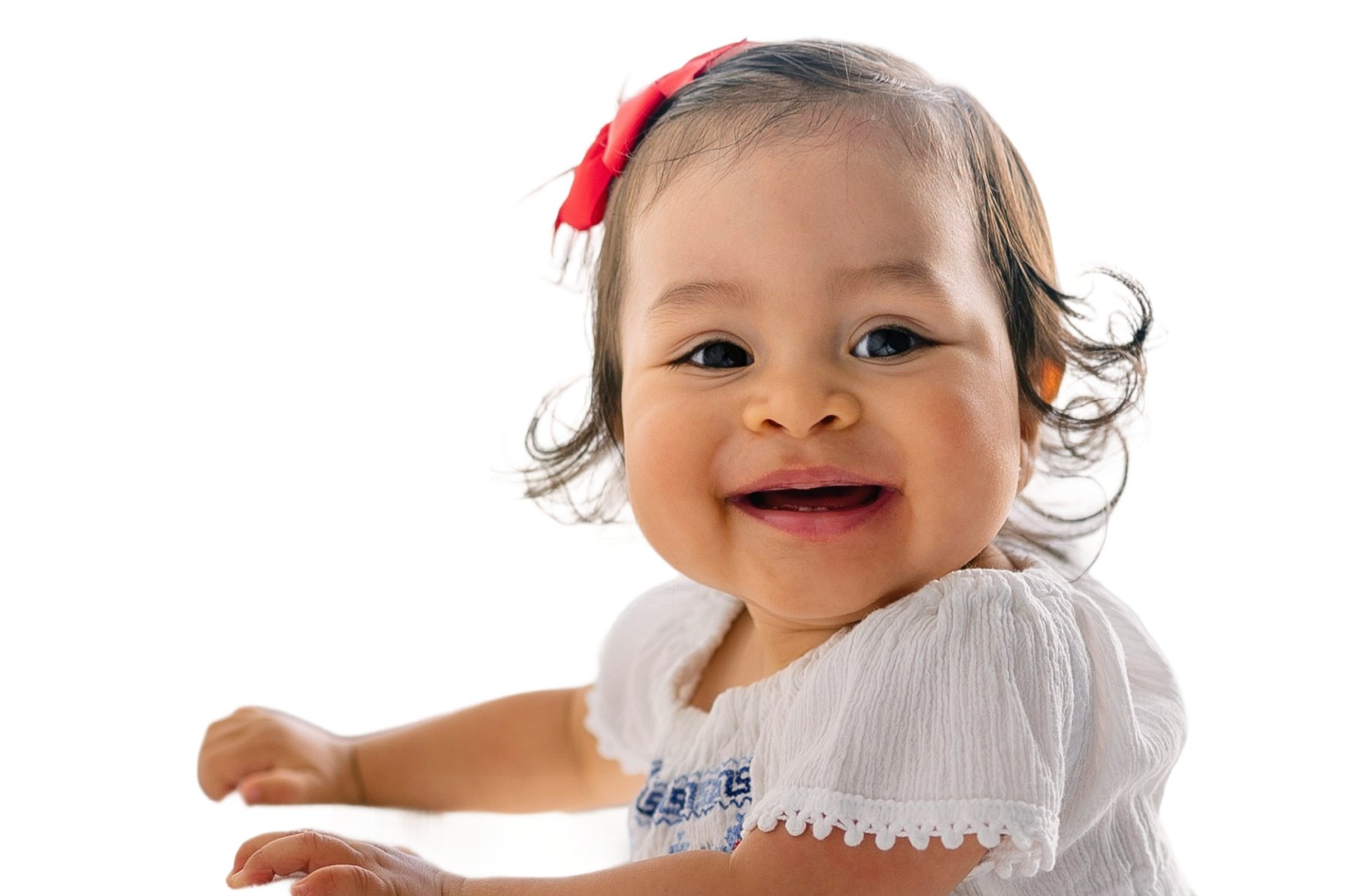 Portrait d’un bébé souriant